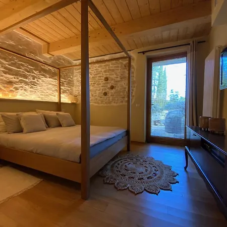 Monte Pino * Pergola